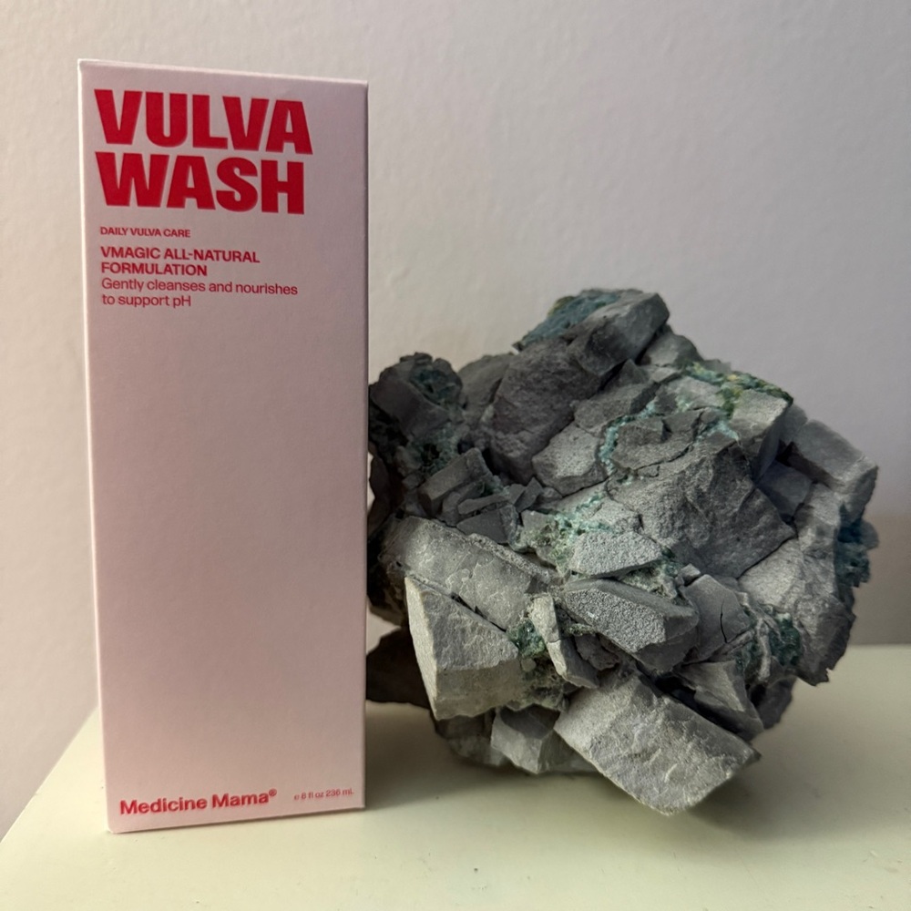 VMagic All Natural Vulva Wash by Medicine Mama